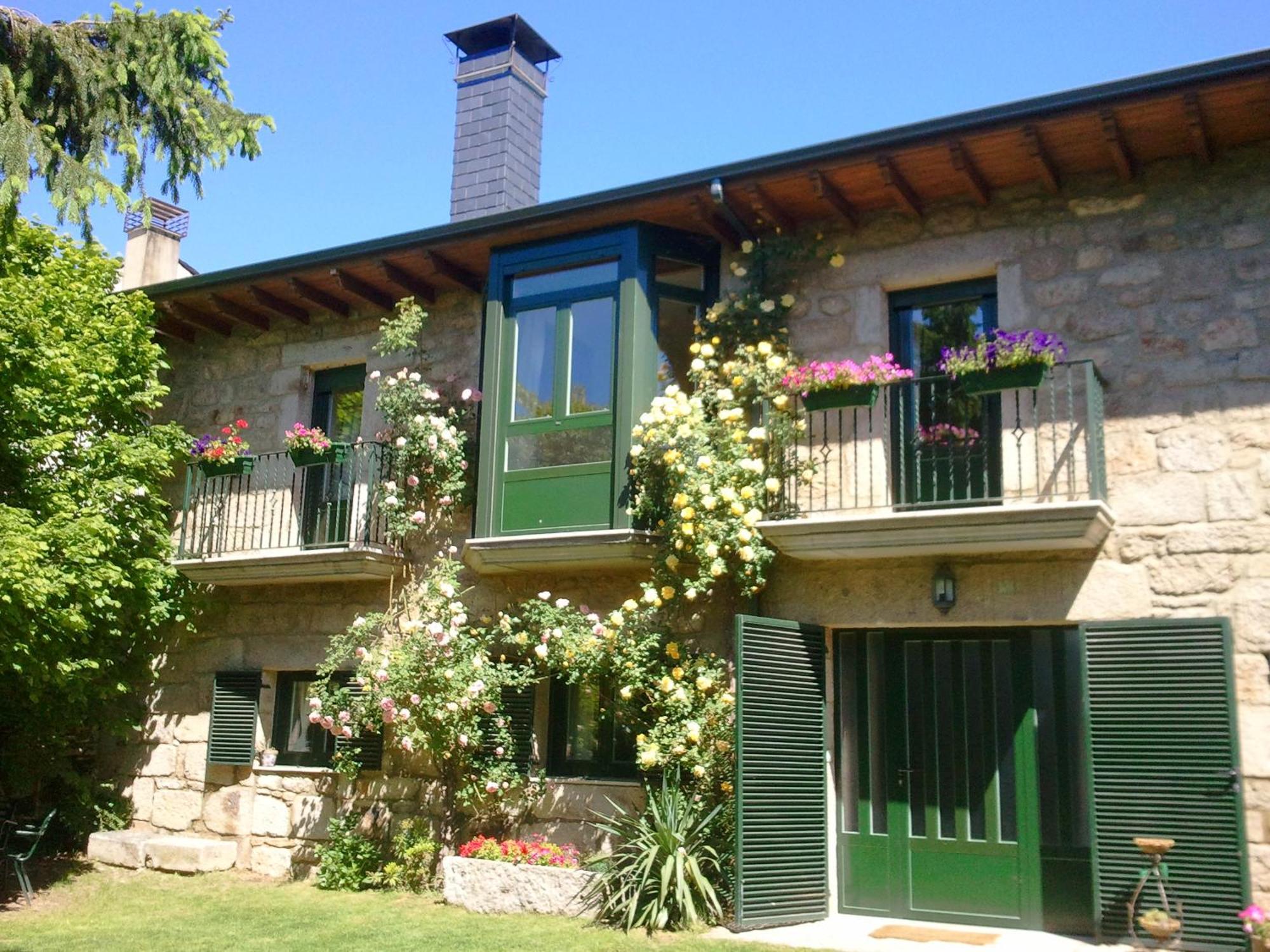 Conjunto Entre Acebos Guest House Sotillo de Sanabria Exterior photo